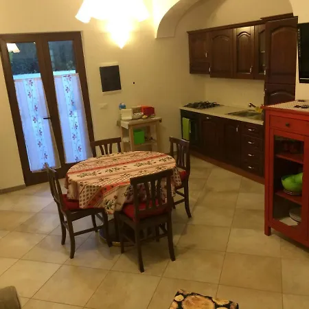 Anna * אוסטוני